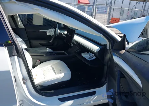 2022 Tesla Model 3 Long Range Dual Motor All-Wheel Drive from USA, damaged, VIN 5YJ3E1EB2NF101368